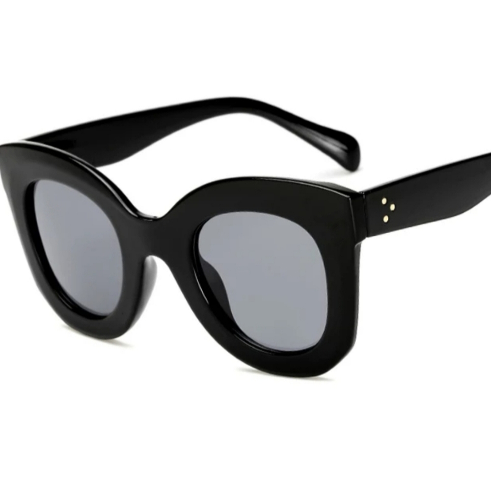 Cat Eye Vintage Sunglasses Black 🌞